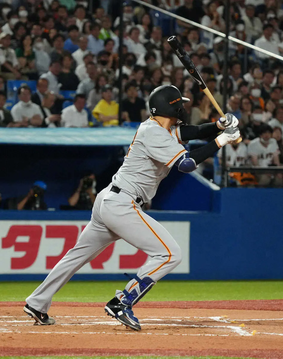 【画像・写真】巨人・横川凱　プロ初勝利の地・神宮でプロ初タイムリー！　プロ通算2安打目で自らを援護