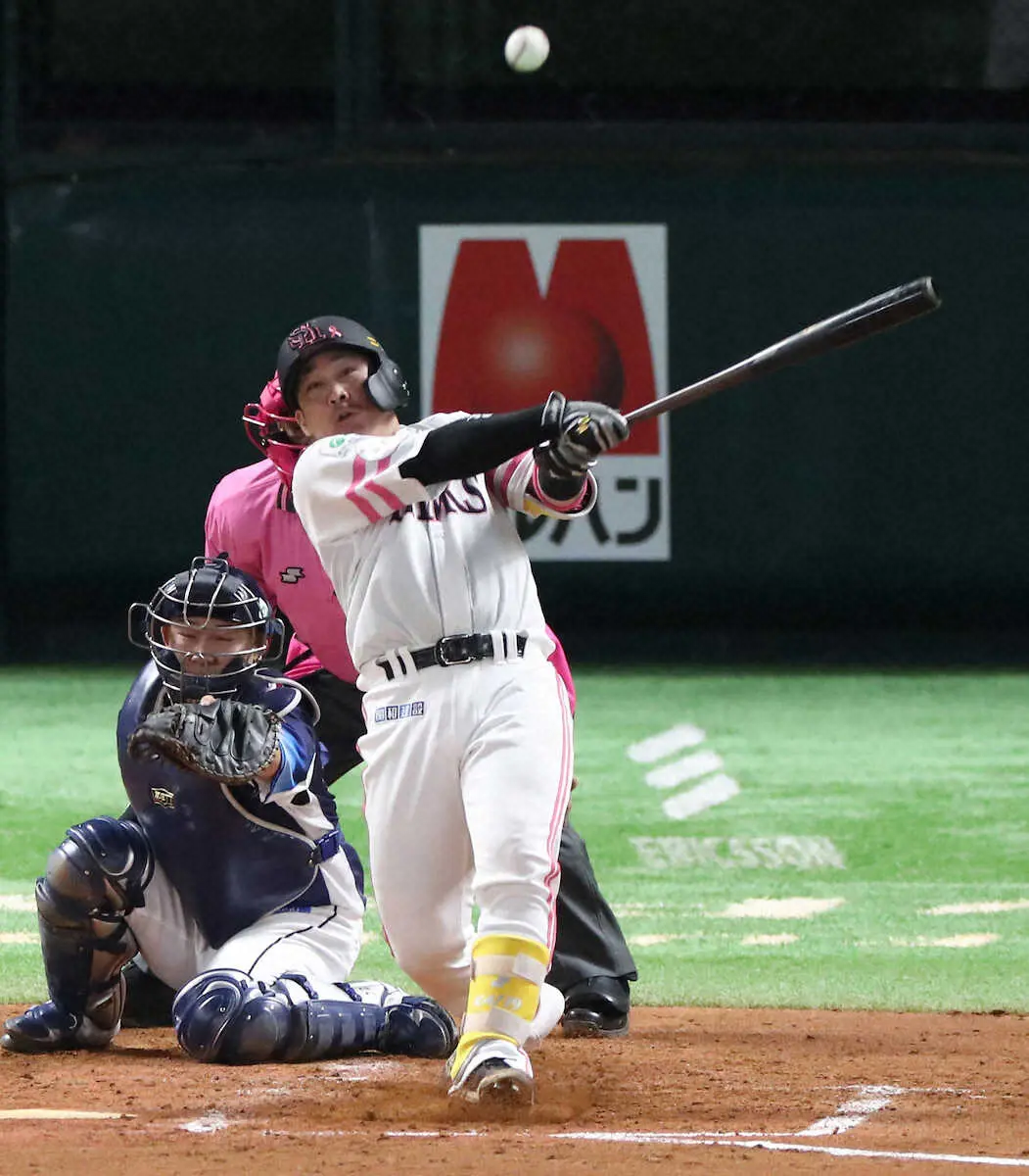 【画像・写真】ソフトB甲斐が先制打「とにかく先制を」打点を挙げれば今季これまで9戦全勝の吉兆タイムリー