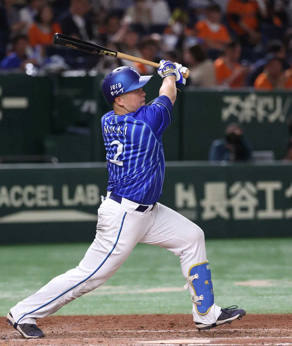 【画像・写真】＜巨・D＞8回、牧はソロを放つ（撮影・西川祐介）