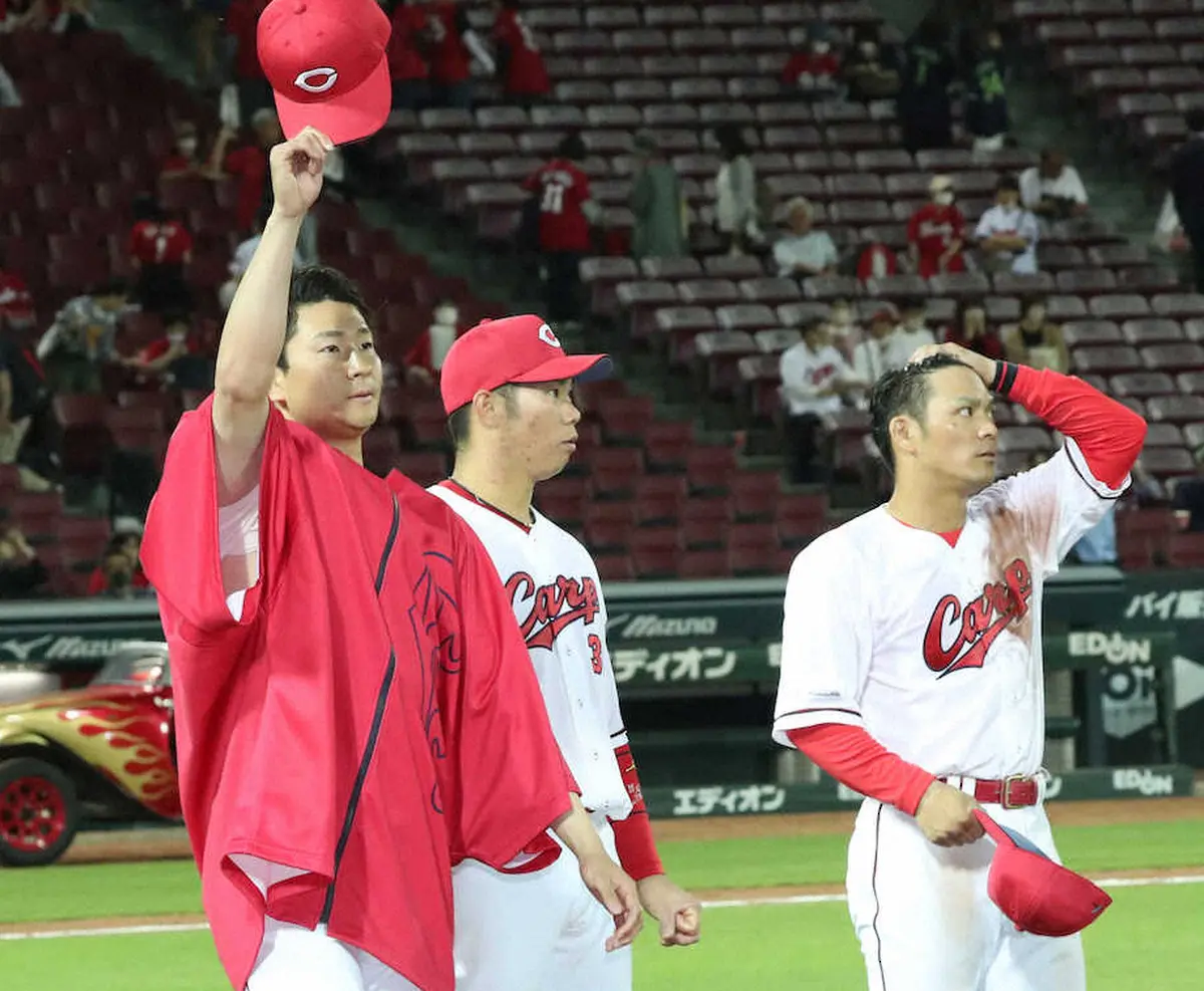 【画像・写真】広島　4番手の島内が937日ぶりの白星　「自分が勝ち投手とは全く思っていなかった」