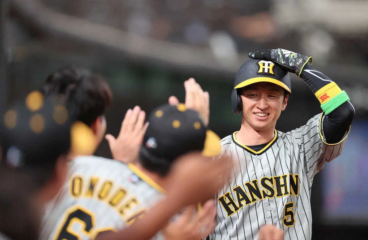 【画像・写真】阪神・チカナカコンビ　球団初の初回1、2番連続三塁打！わずか4球で先制　交流戦開幕からエンジン全開