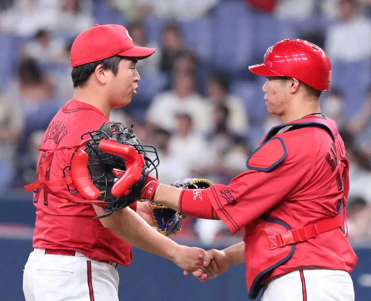 【画像・写真】広島　9回を締めて5セーブ目の矢崎は「たまたまここを任されている」　圧巻の3者連続三振