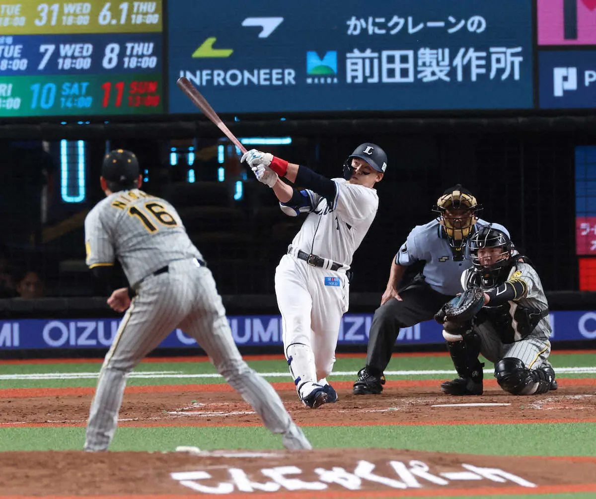 【画像・写真】西武・栗山　19年連続弾で虎の進撃止めた！球団3人目「必死にバットを振っただけ」