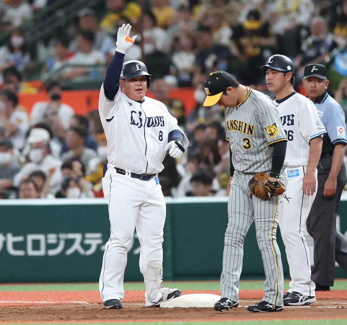 【画像・写真】西武4番の渡部　適時打でチーム7試合ぶり先制点　中村の登場曲“借用”「パワーをもらえました」