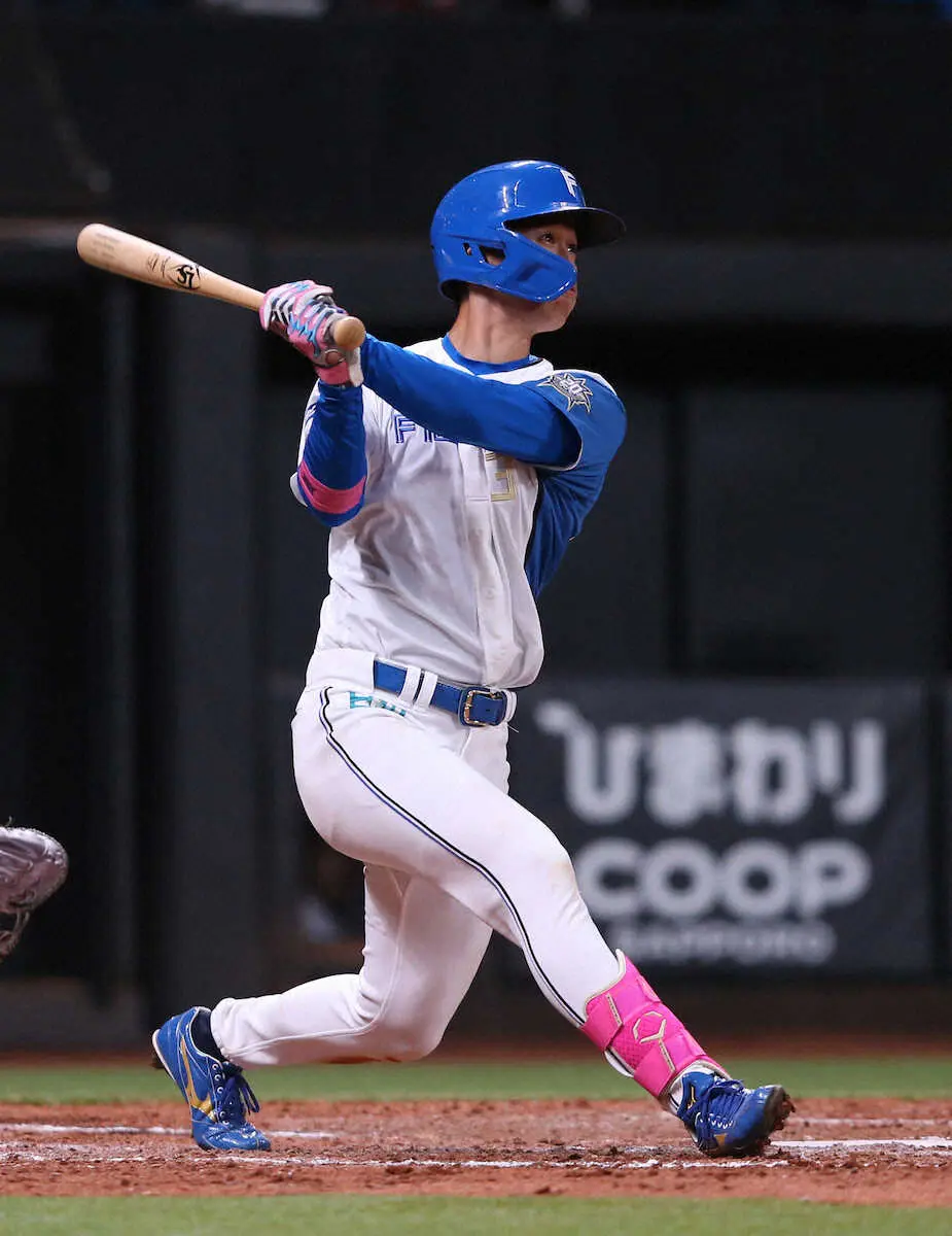 【画像・写真】日本ハム・加藤豪　逆輸入ルーキーがNPB1号から連発!メジャー仕込みの豪打サク裂「まさか自分が」