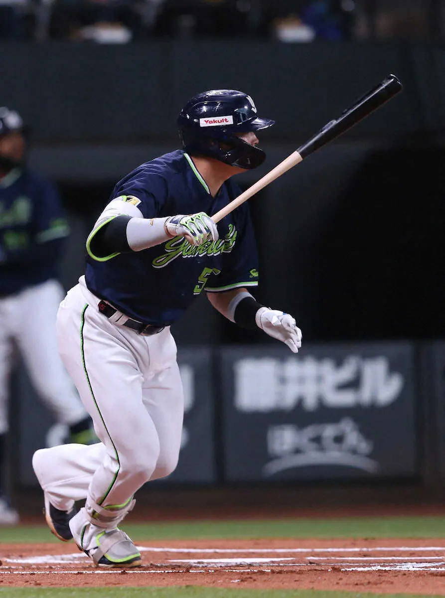 【画像・写真】ヤクルト　新打線機能！！　代打の神様がつなぎ、村神様が先制打