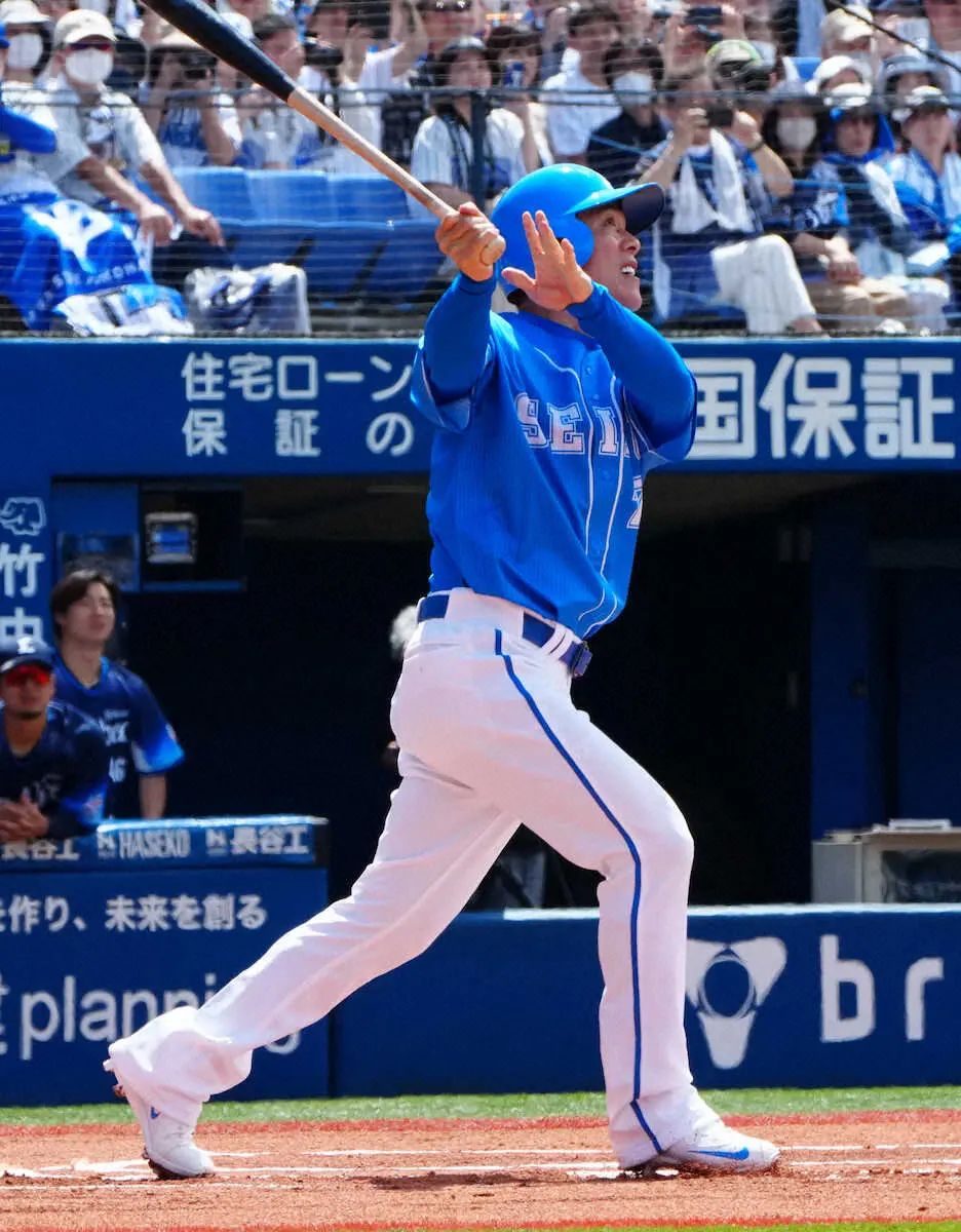 【画像・写真】98年復刻ユニでDeNA・三浦監督と西武・松井監督の“真剣勝負”再現