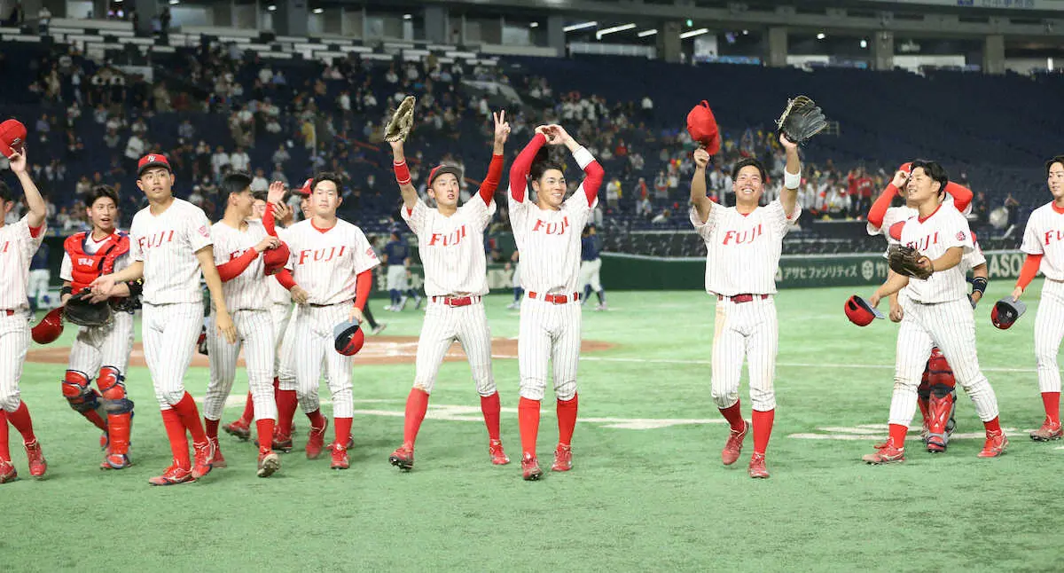 【画像・写真】侍魂受け継ぐ富士大の1年生コンビが躍動　大谷の後輩・渡辺陸は同点三塁打　ダル後輩の赤瀬は好プレー