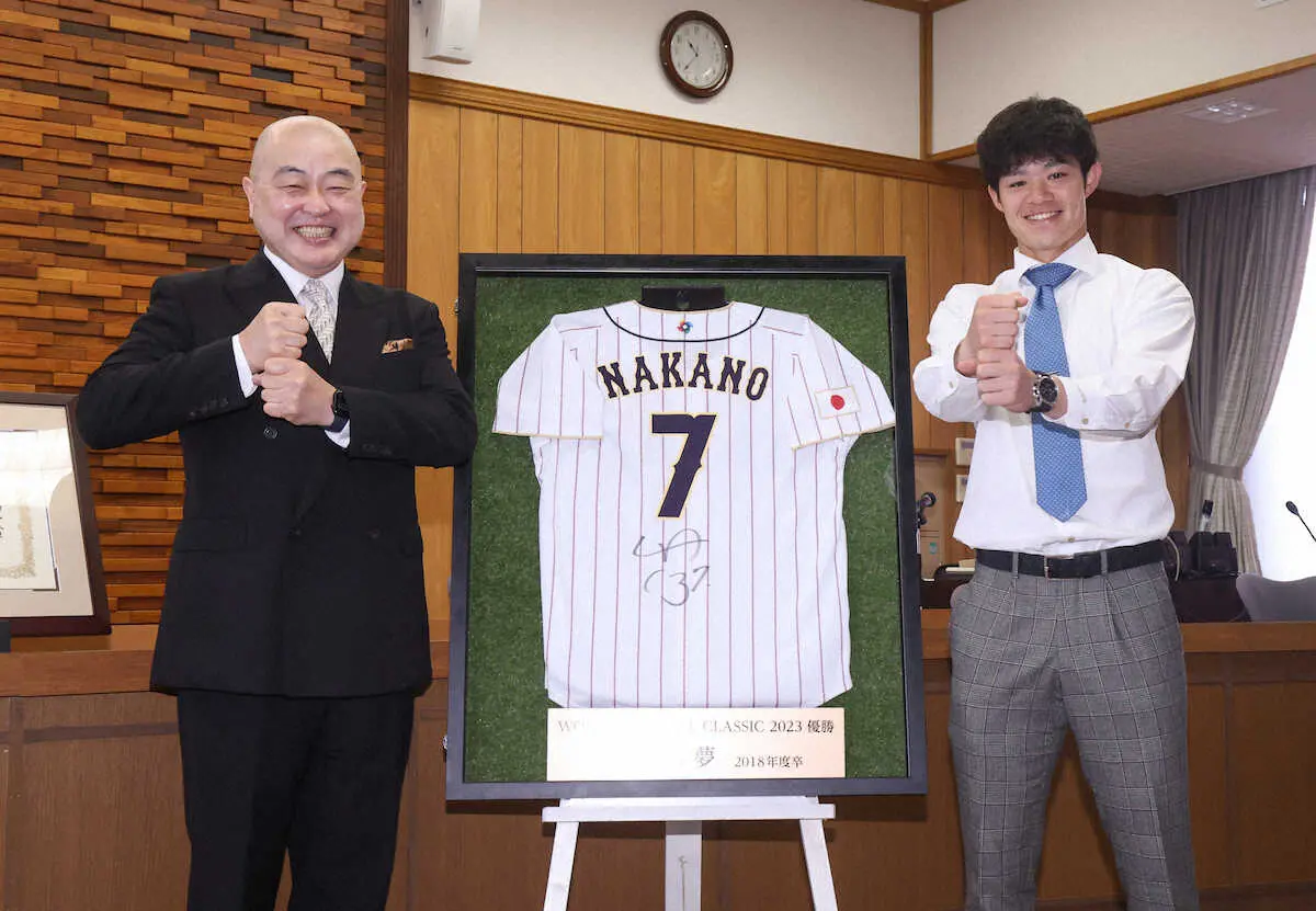 【画像・写真】阪神・中野　WBC優勝を評価し母校・東北福祉大から史上初の特別功労賞授与「今後の活躍が大事になる」
