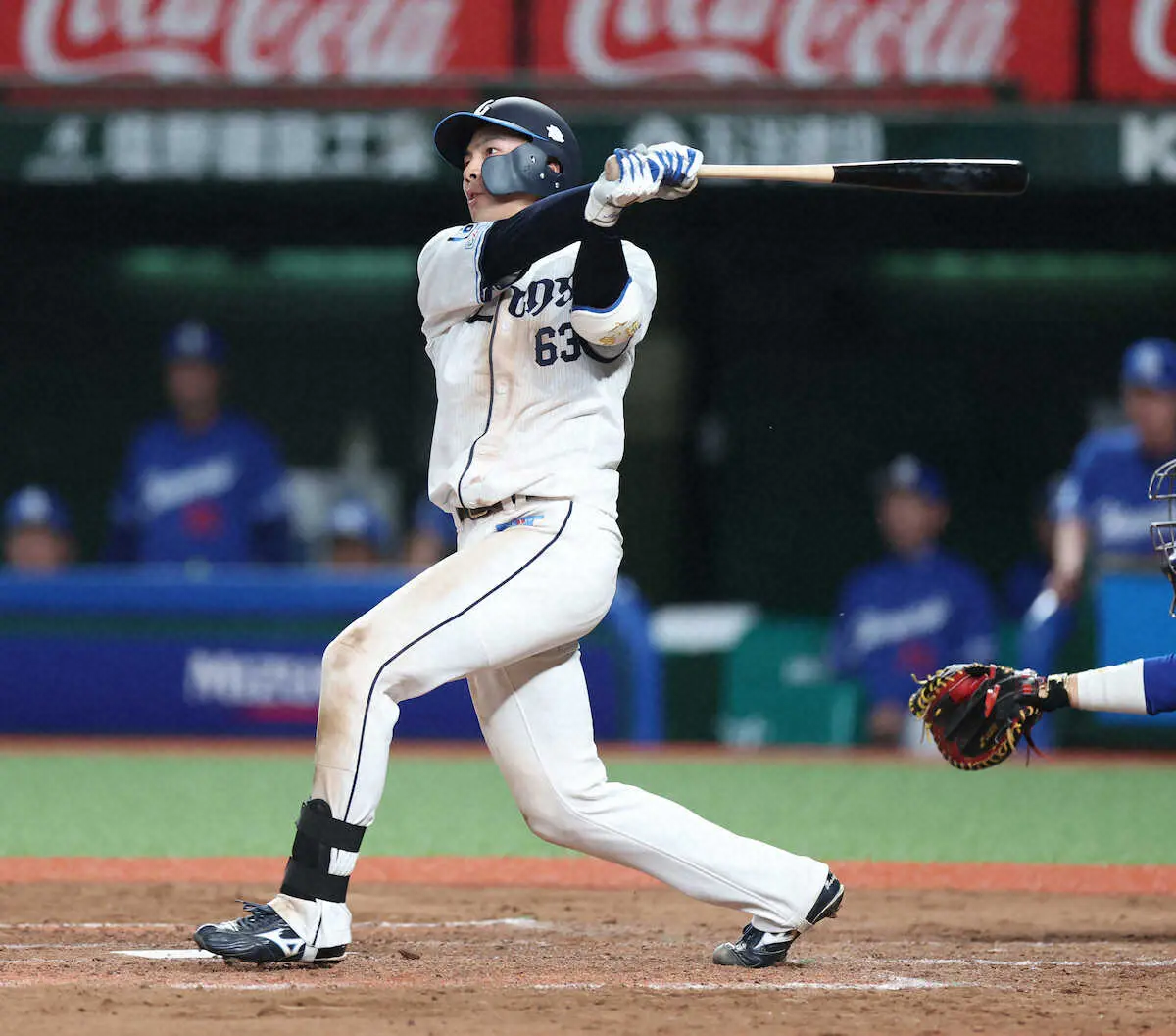 【画像・写真】西武が今季初サヨナラ！　伏兵・長谷川が左越えに一発「みんなでつないだ結果」
