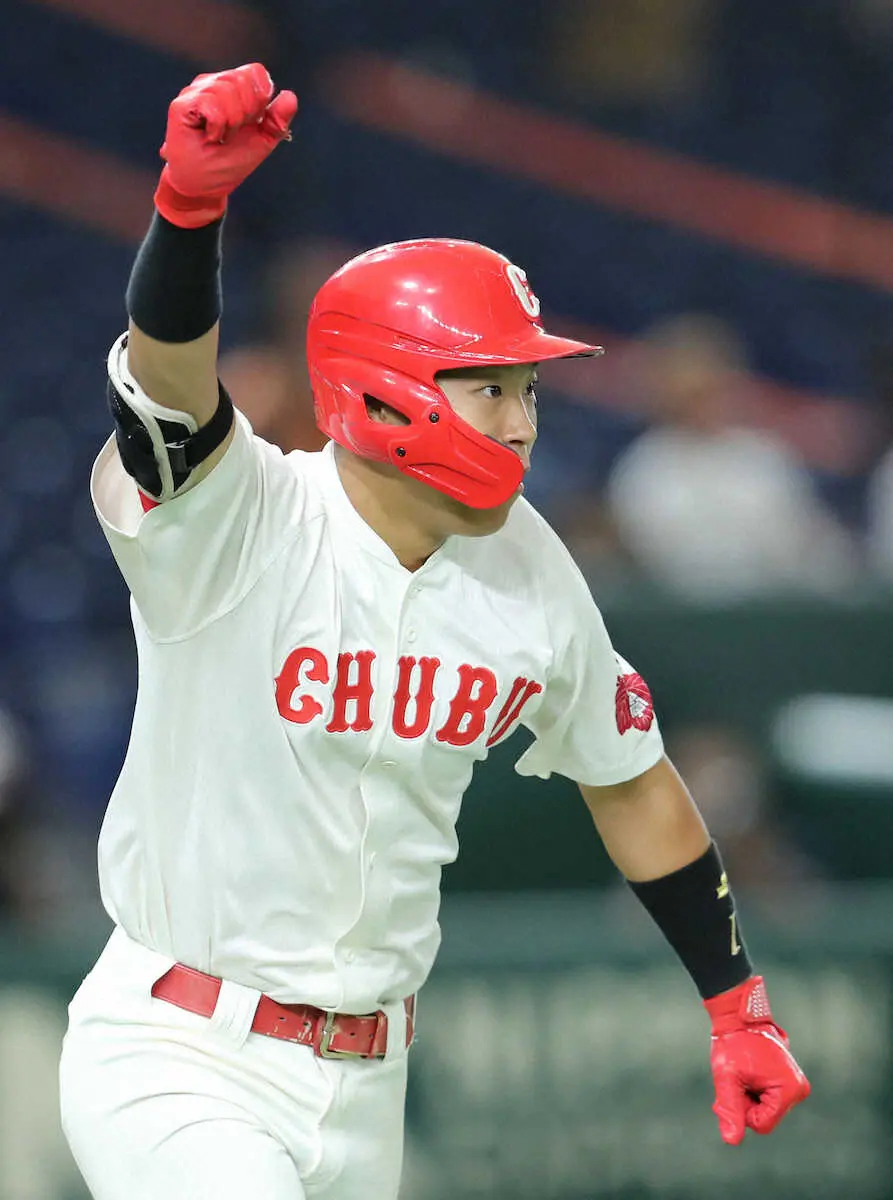 【画像・写真】中部学院大2戦連続タイブレーク制した初の8強　最速145キロ右腕・縄田が好救援でサヨナラ呼ぶ