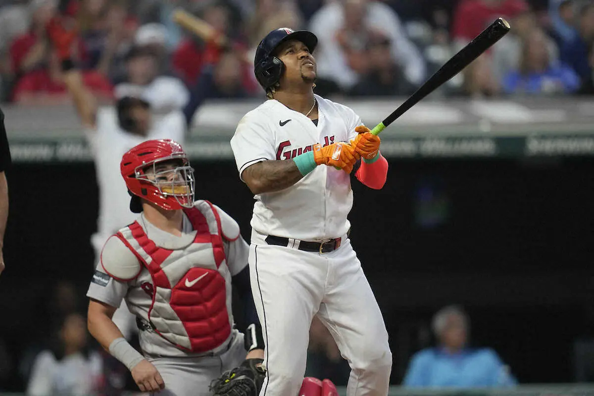 【画像・写真】ガーディアンズのラミレスが3打席連続の本塁打　1試合3発は自身初　左右両打席での一発は7回目