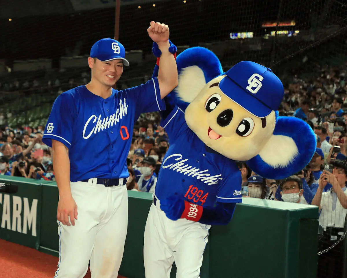 【画像・写真】中日・細川　現役ドラフトが転機　月間MVPに「こんな賞を獲れると思っていなかった」