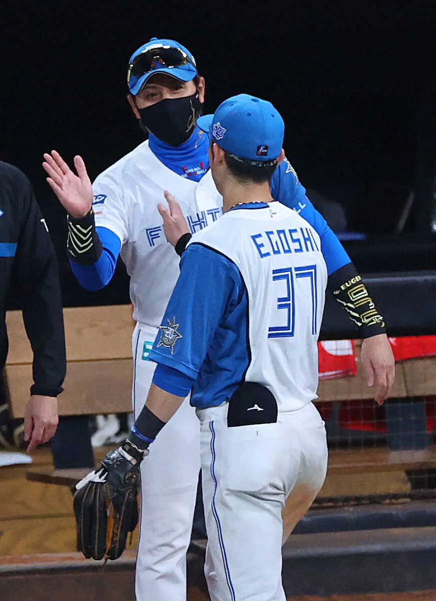 【画像・写真】日本ハム・新庄監督が古巣阪神から初勝利！元虎戦士・江越が4号ソロ＆好守連発　チームは4年ぶり虎に勝利