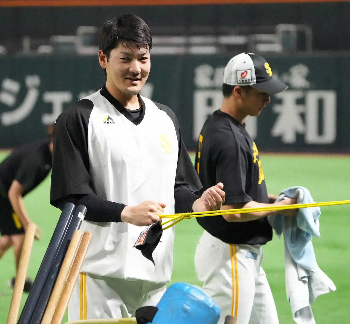 【画像・写真】ソフトB・有原　奪首任せた！通算16勝の“オリキラー”が由伸との投げ合いに闘志