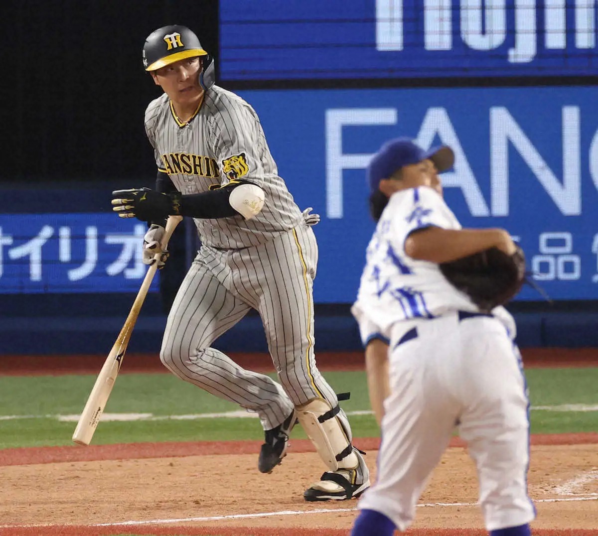 【画像・写真】阪神・大山　吉兆弾で逆襲ムードや　2年連続交流戦明け初戦でDeNA・今永からアーチ