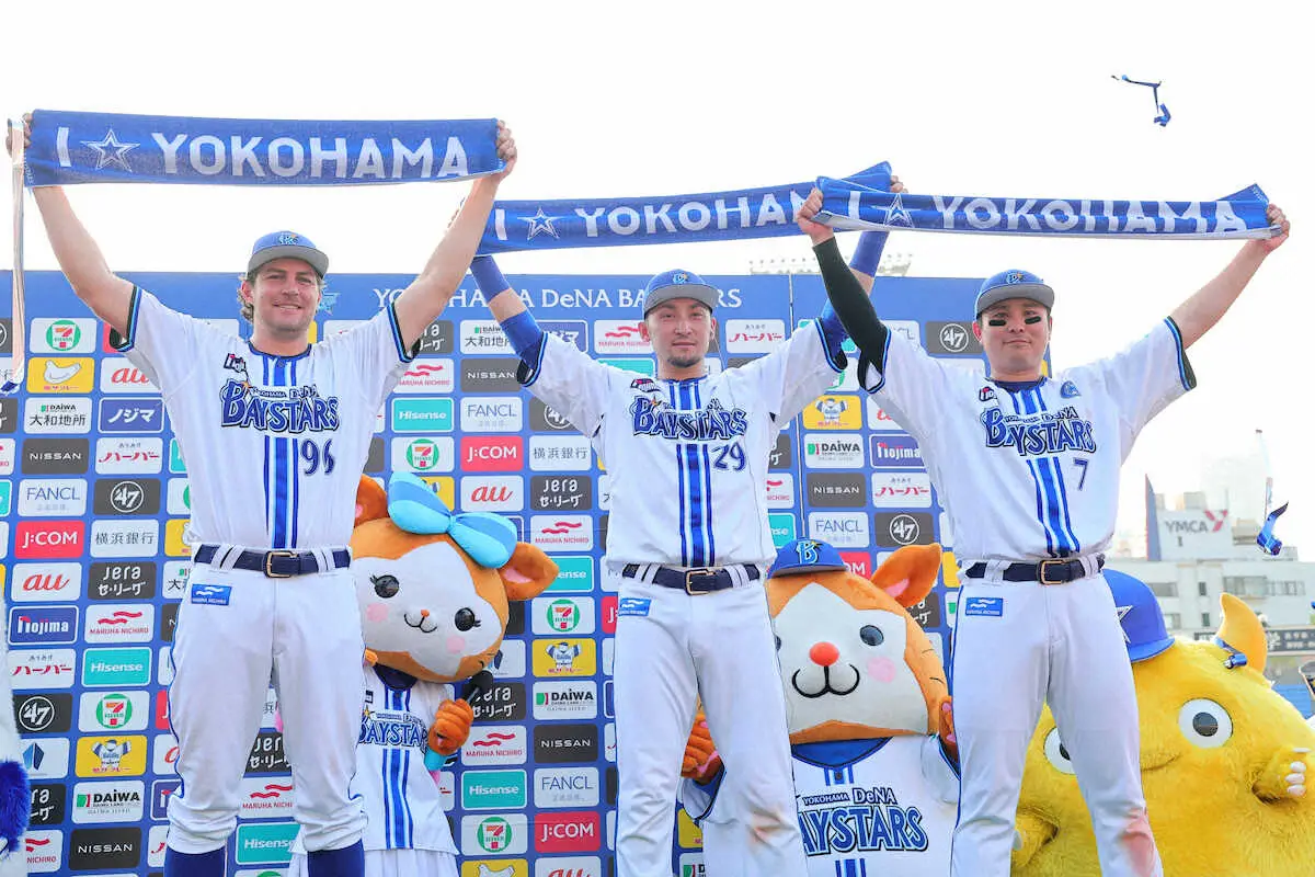 【画像・写真】DeNA来たー！3連勝でついに首位浮上＆ハマスタ虎戦13連勝、最大6.5差　バウアー5勝