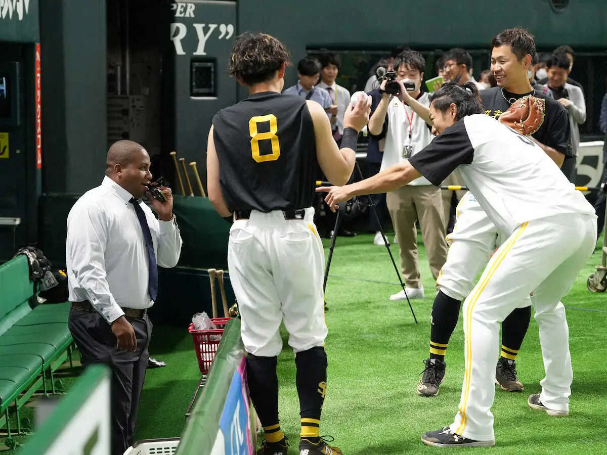 【画像・写真】デスパ復帰に祝砲だ　ソフトバンク柳田が9回土壇場に完封阻止の10号「久々やったんで出てよかった」