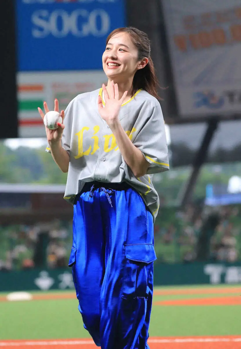 【画像・写真】西武“特急ユニ”初戦　3回以降無安打で完敗　SNS「攻撃まで特急で終わらなくていいのに…」