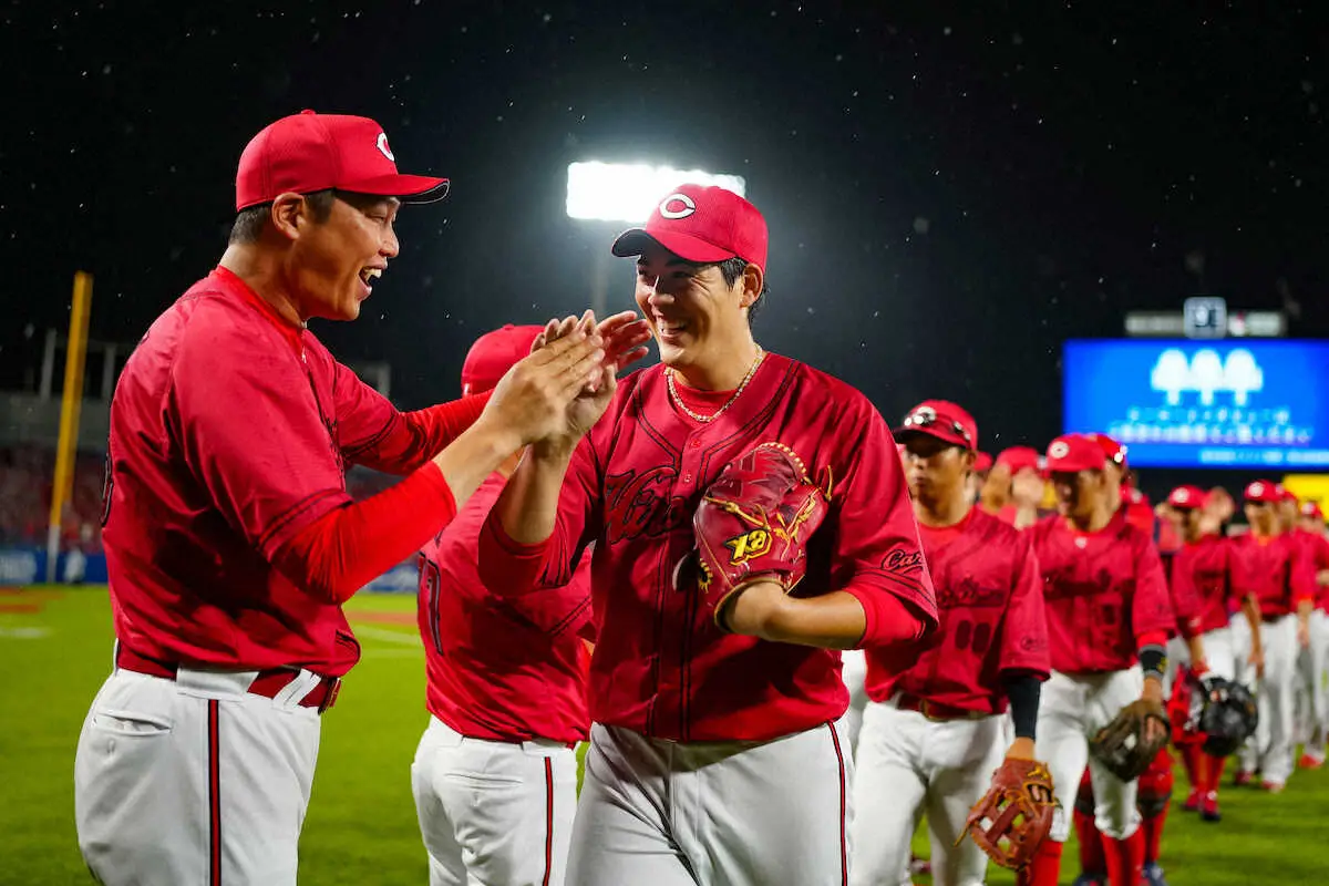 【画像・写真】【広島・九里と一問一答】圧巻の無四球完封「一つ一つのアウトを積み重ねた結果」阪神負け？で場内大歓声