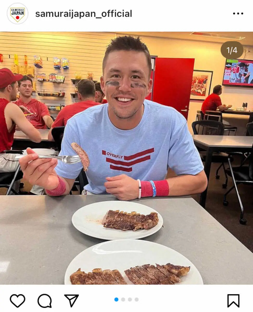 【画像・写真】侍ジャパン“たっちゃん”　カージナルスで振る舞い肉　名選手や懐かしいあの選手も舌鼓の珍ショット