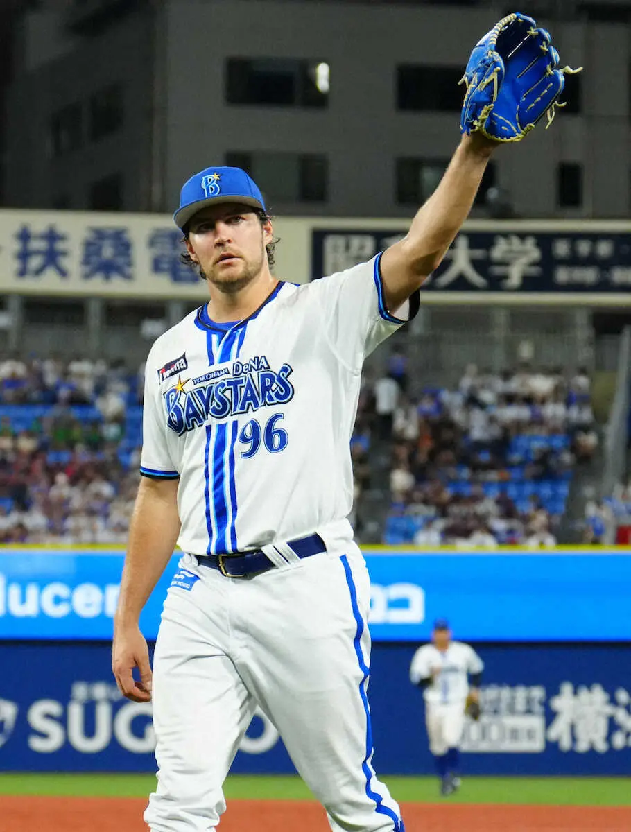 【画像・写真】DeNAバウアーほえた！　中4日で来日最多128球、2失点完投で6勝目　「夢かなうまで挑戦！」