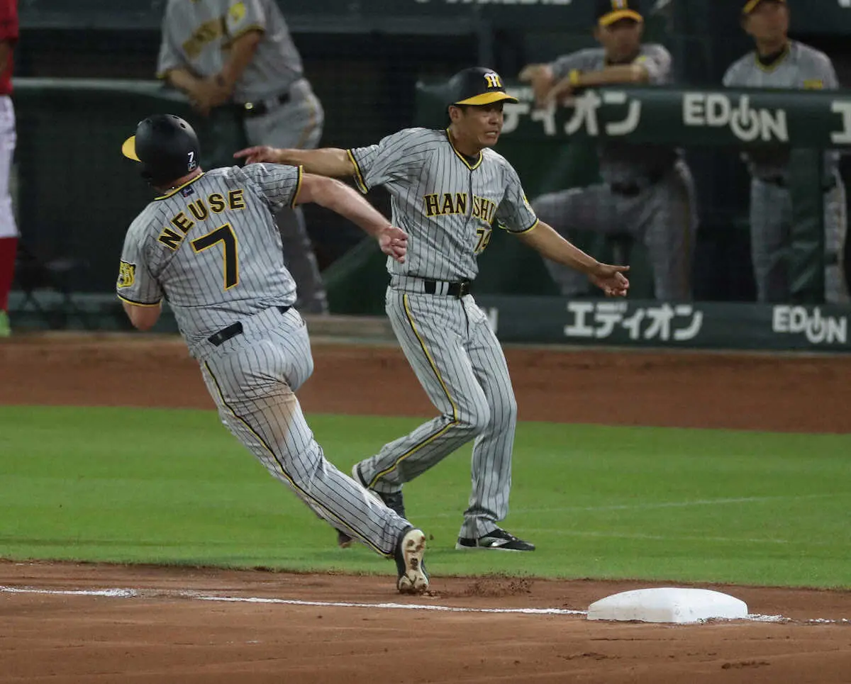 【画像・写真】阪神・ノイジー　本塁突入も滑り込まずアウトに「タイミングがアウト。捕手をケガさせてもいけないから…」
