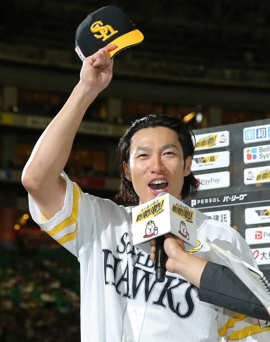 【画像・写真】ソフトB柳田が大暴れ!決勝打含む3安打1本塁打3打点＆守備でも好プレー連発「8歳ぐらい若返ったかも」