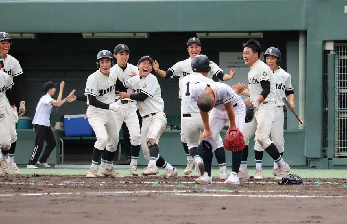 【画像・写真】第2シードの松本国際がまさかの初戦敗退　進路注目の強打者・渡辺主将「結果を出してから決めたかった」