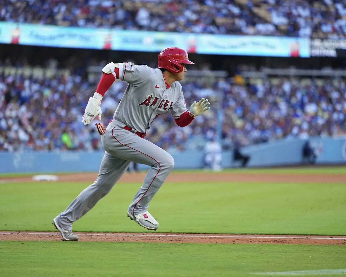 【画像・写真】大谷翔平　9試合ぶりマルチ安打！打率は・300、初回中前打＆3回メジャー最多6本目の三塁打