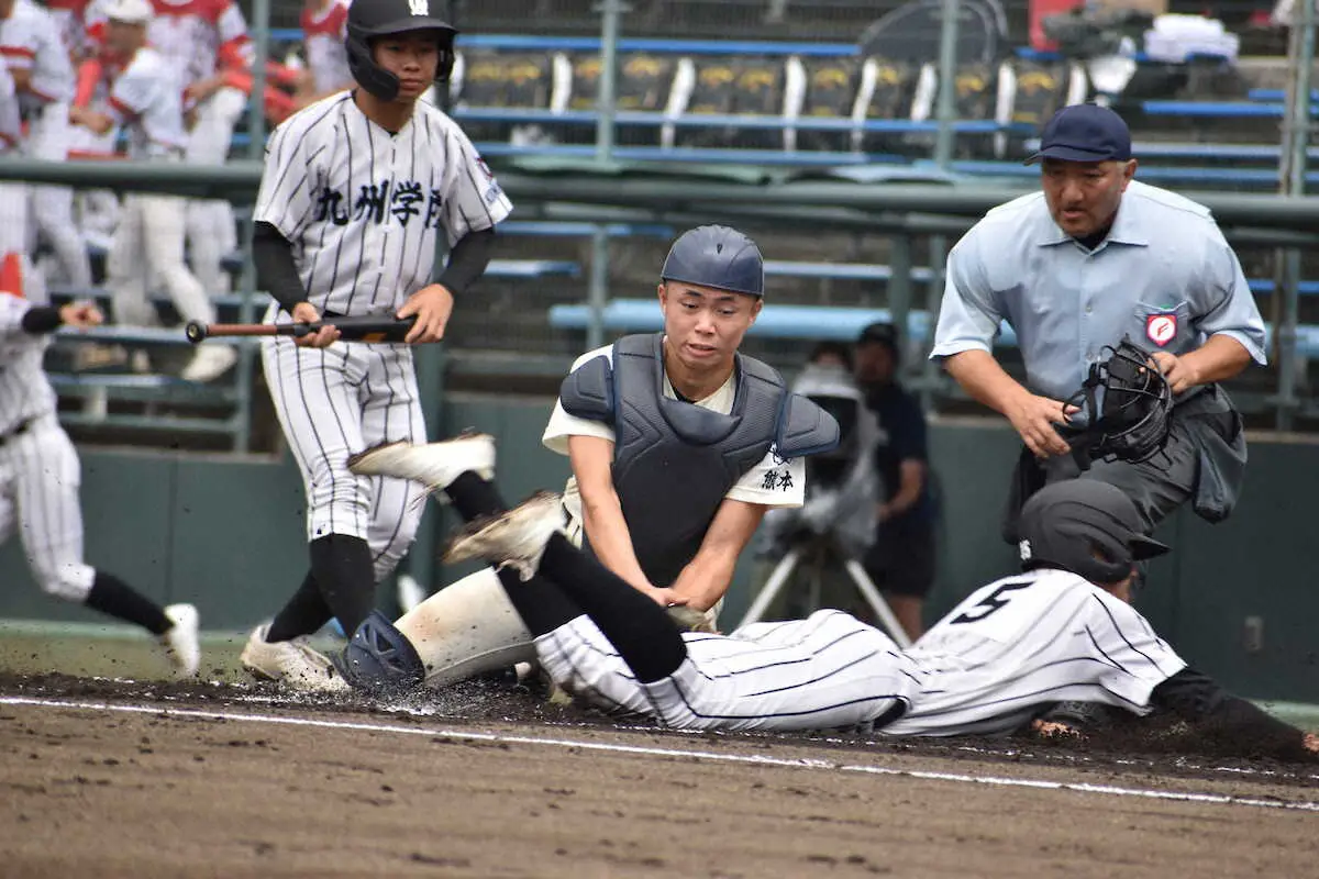 【画像・写真】九州学院、今年の村上は「友真」だ!激走ヘッドスライディングで生還しコールド勝ちに貢献