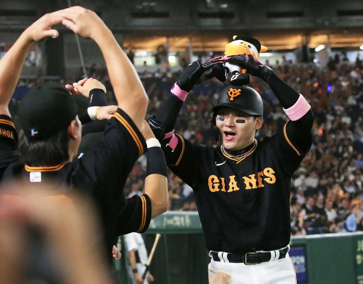 【画像・写真】巨人・丸佳浩が古巣戦で11号ソロ　床田から一発攻勢　中田翔、秋広に続いてソロ3発でKO