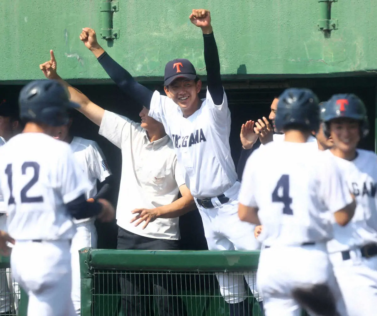 【画像・写真】滝川二　ドラフト候補右腕・坂井温存も圧勝　本人はグラブはめてアピール「投げたい気持ちが限界」