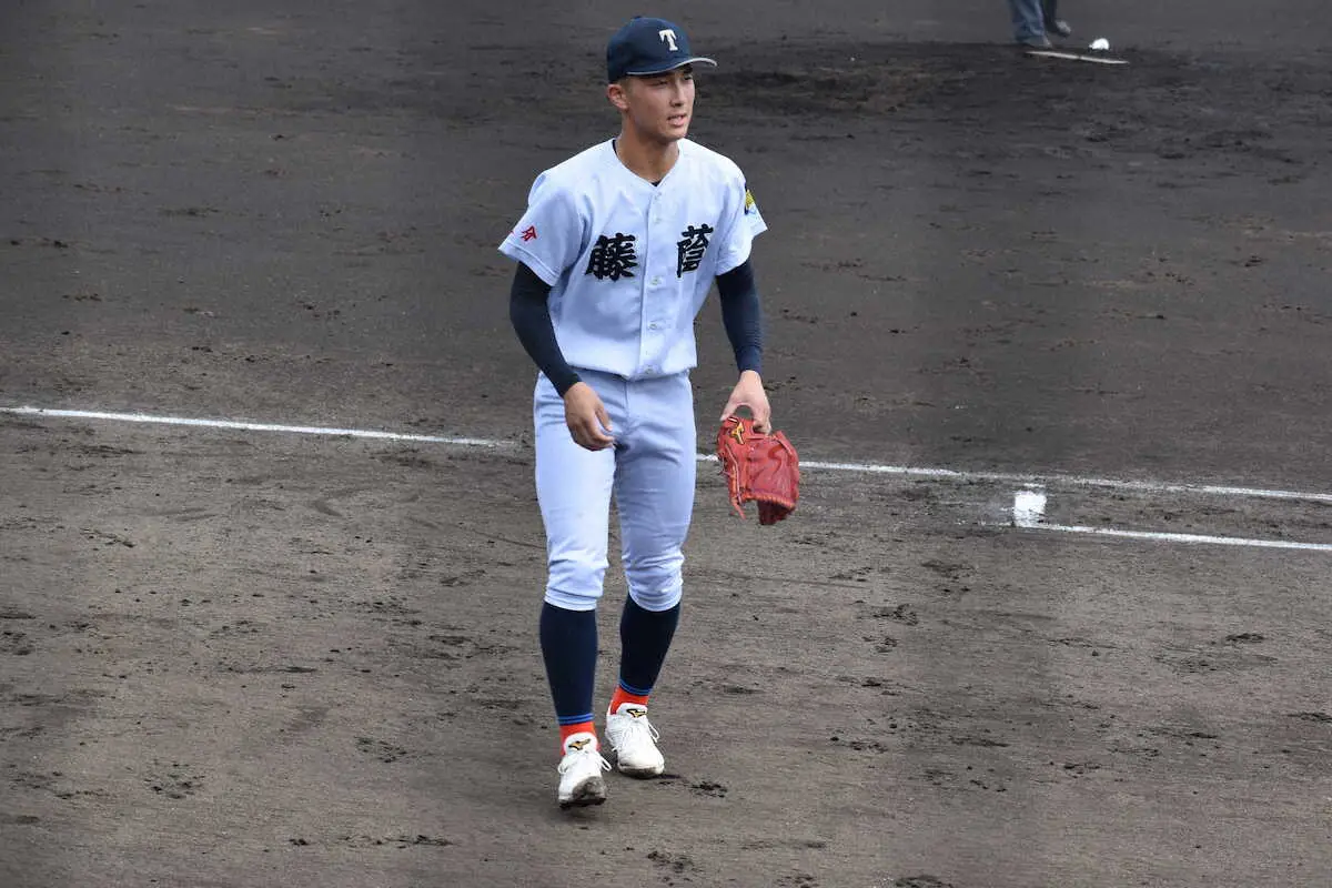 【画像・写真】藤蔭が初戦敗退　プロ注目の最速152キロ右腕・松石は左脇腹痛め9球で降板「情けなさ過ぎて涙も出ない」