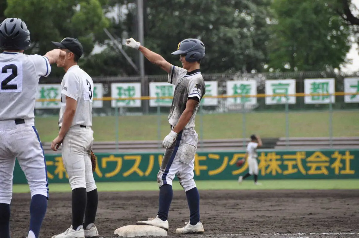 【画像・写真】洛星が2度追いついてタイブレーク制す　決勝打の孫「チームは誰ひとり諦めていなかった」