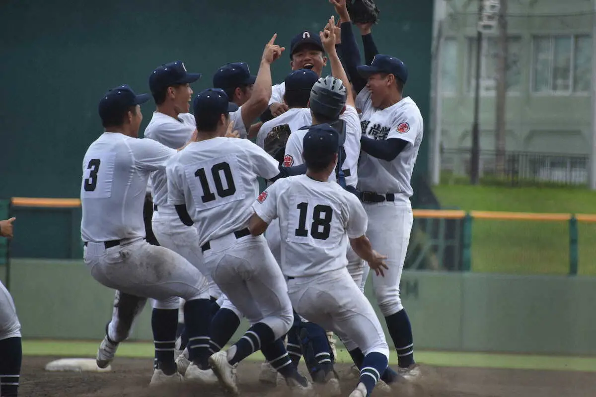 【画像・写真】沖縄尚学、甲子園一番乗り！　2季連続切符　ドラフト候補・東恩納が日本ウェルネス沖縄を完封