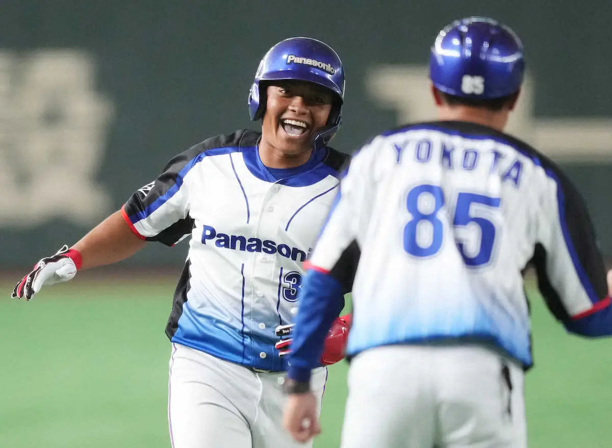 【画像・写真】パナソニック・山本「期待に応えられた」先制ソロ＆中前適時打　元阪神・鳥谷コーチも手応え