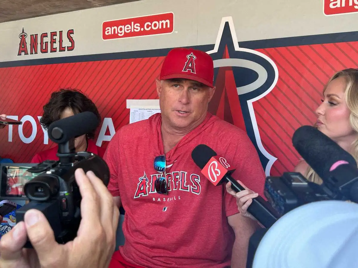 【画像・写真】ネビン監督　大谷の指の状態「今日、彼と話す」 前日懲罰交代レンヒーフォは先発「今日はまた新しい日」