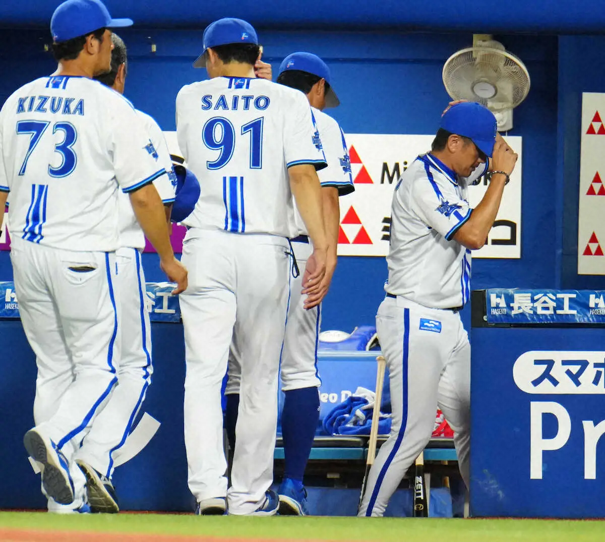 【画像・写真】DeNA連敗でついに3位転落…三浦監督　関根の失策に苦言「あれは捕らないといけない打球」