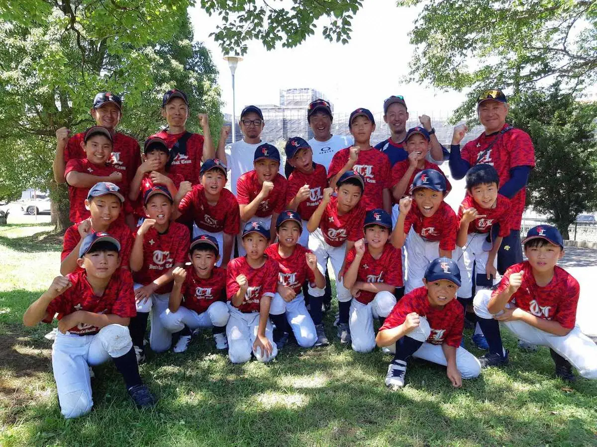 【画像・写真】幕張総合・早坂　「高塚新田ラークス」の後輩、恩師に勇姿見せた