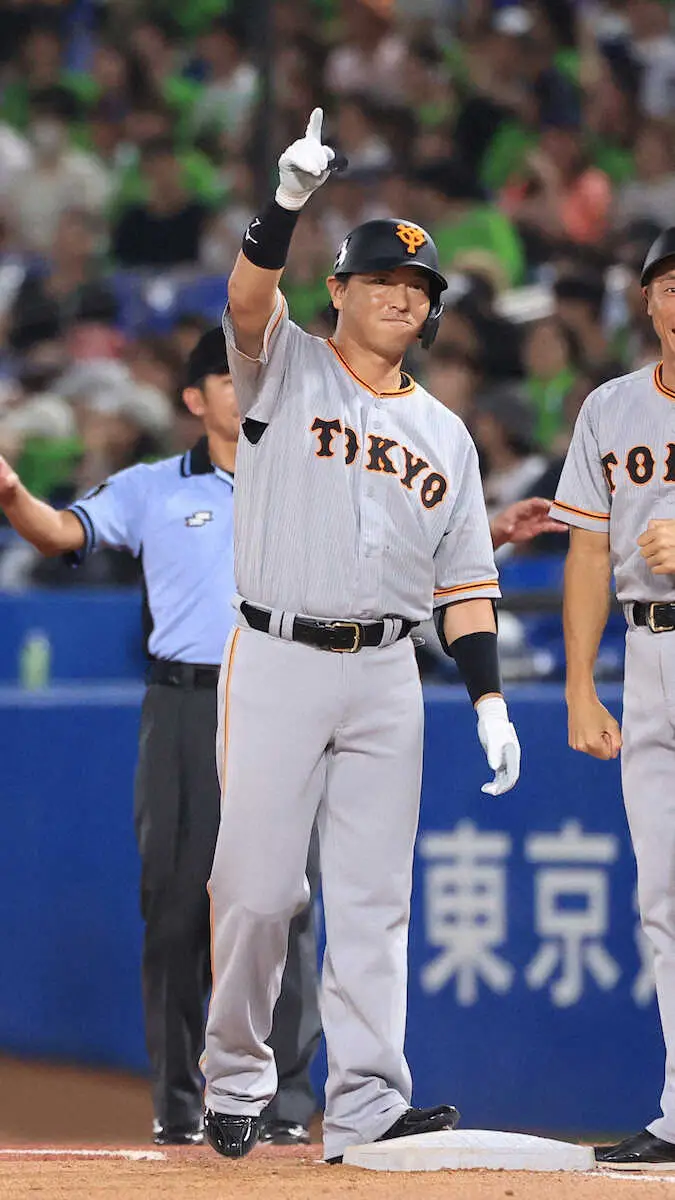 【画像・写真】巨人　初回6失点も3回で同点！　丸の押し出し四球で1点差、代打・長野の適時打で同点に