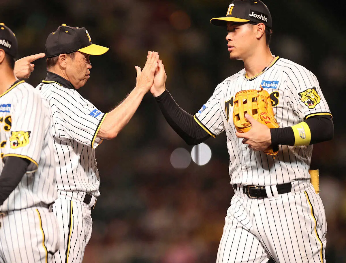 【画像・写真】阪神・岡田監督　佐藤輝の待望一発に「いつから打ってないの？記憶にないな」