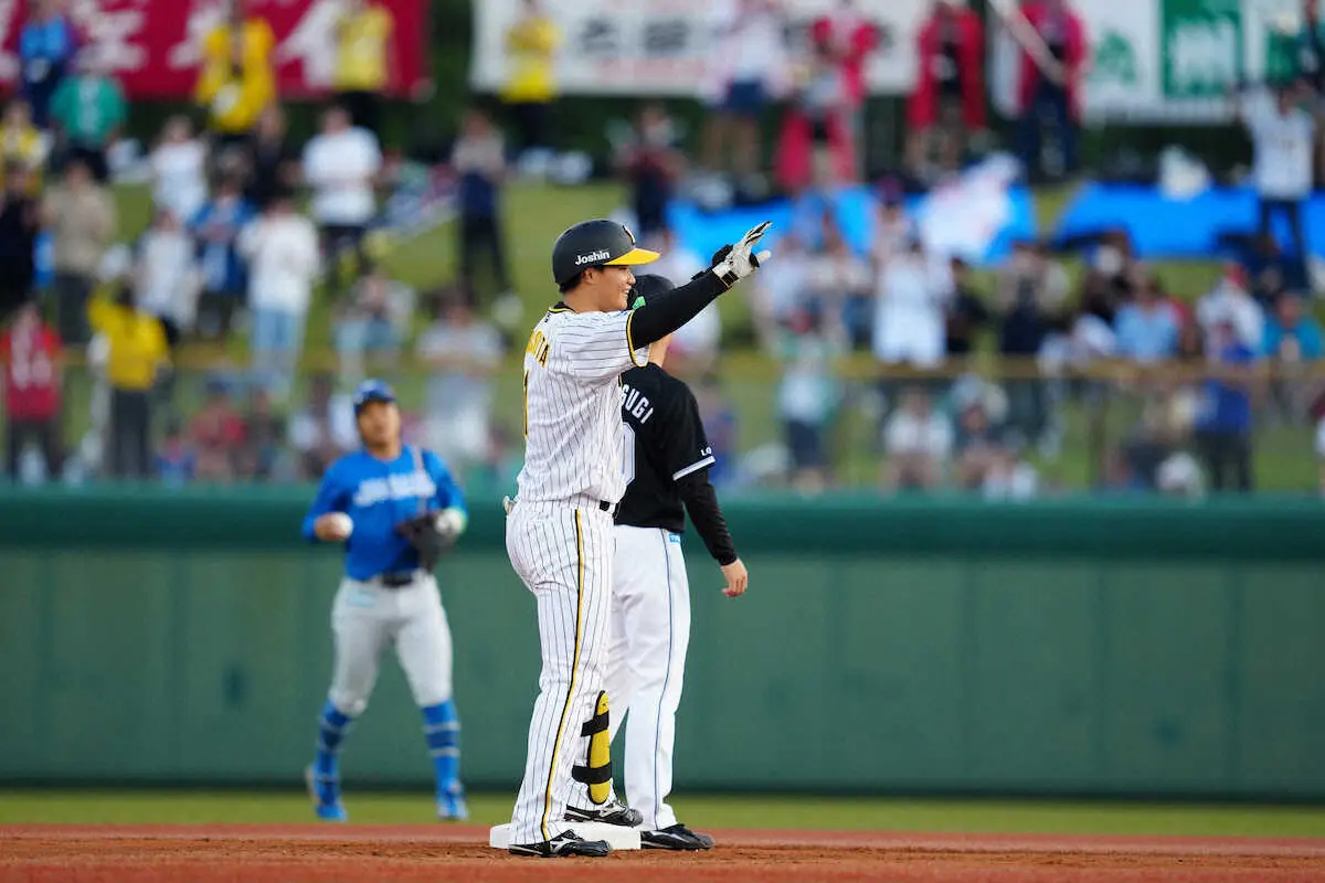 【画像・写真】【フレッシュ球宴】阪神ドラ1・森下が3安打3打点でMVP！オリックス野口と楽天・平良が優秀選手賞