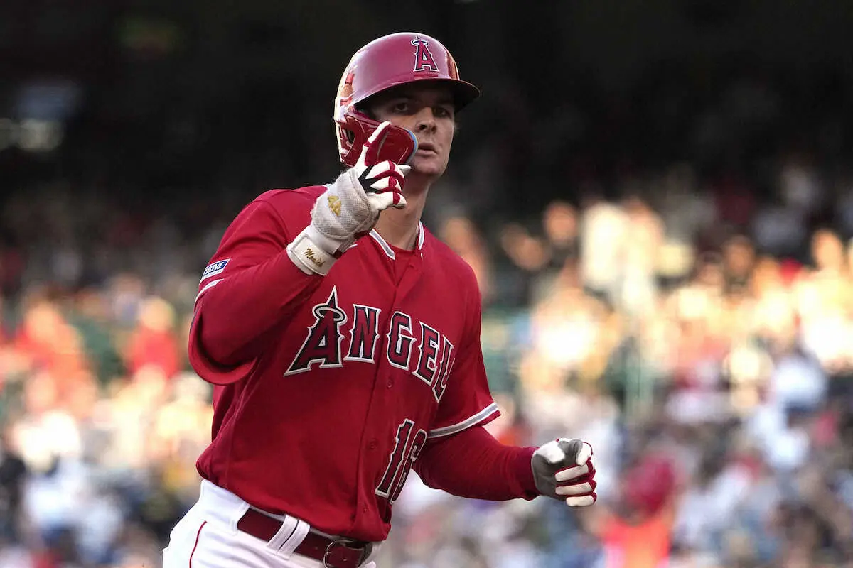 【画像・写真】エンゼルス・モニアク　“負けられない一戦”で先制2ラン、大谷の空振り三振直後に豪快弾