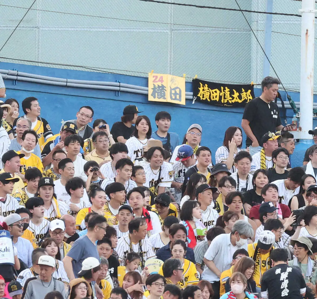 【画像・写真】川藤氏　横田さんへ「また会おうな。その時、素晴らしいバックホーム、ワシに見せてくれよ」　告別式で弔辞
