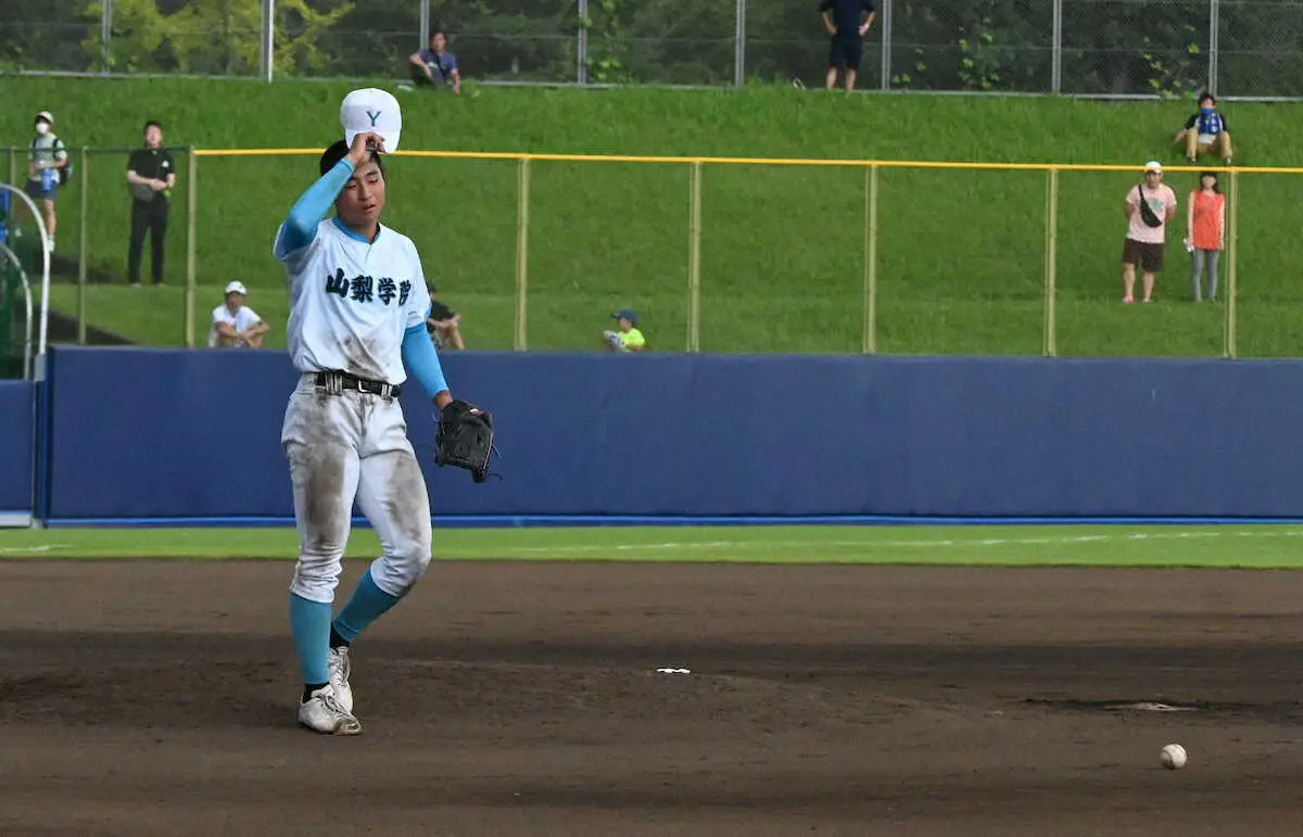 【画像・写真】山梨学院　選抜優勝校悲運終戦…エース林が再登板も延長10回タイブレークで5失点「実感が湧かない」