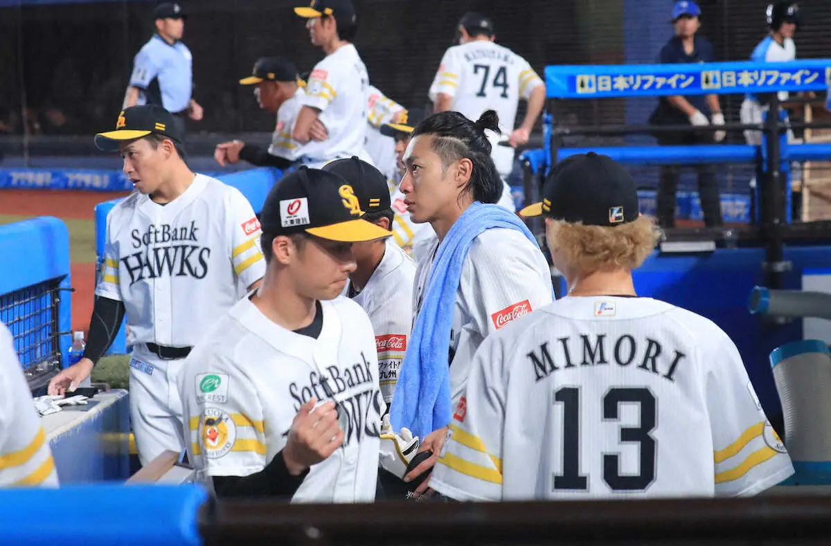 【画像・写真】日本ハム12連敗とソフトB11連敗　SNSでも「8月4日の直接対決まで続いたら…」とため息