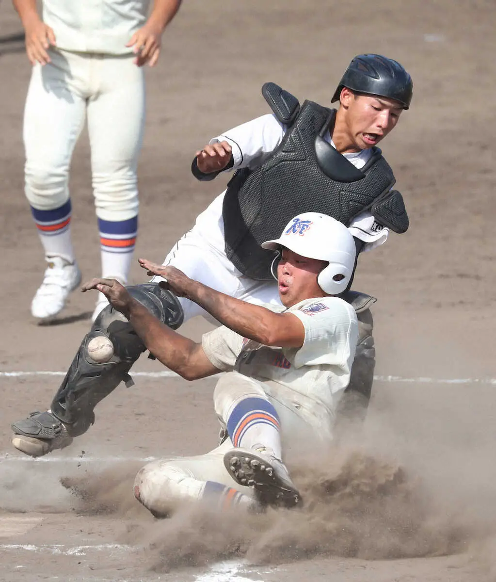 【画像・写真】神戸第一・日浦　球数制限に泣く…捕手に入った10回に痛恨4失点　「下りることになったのは悔しい