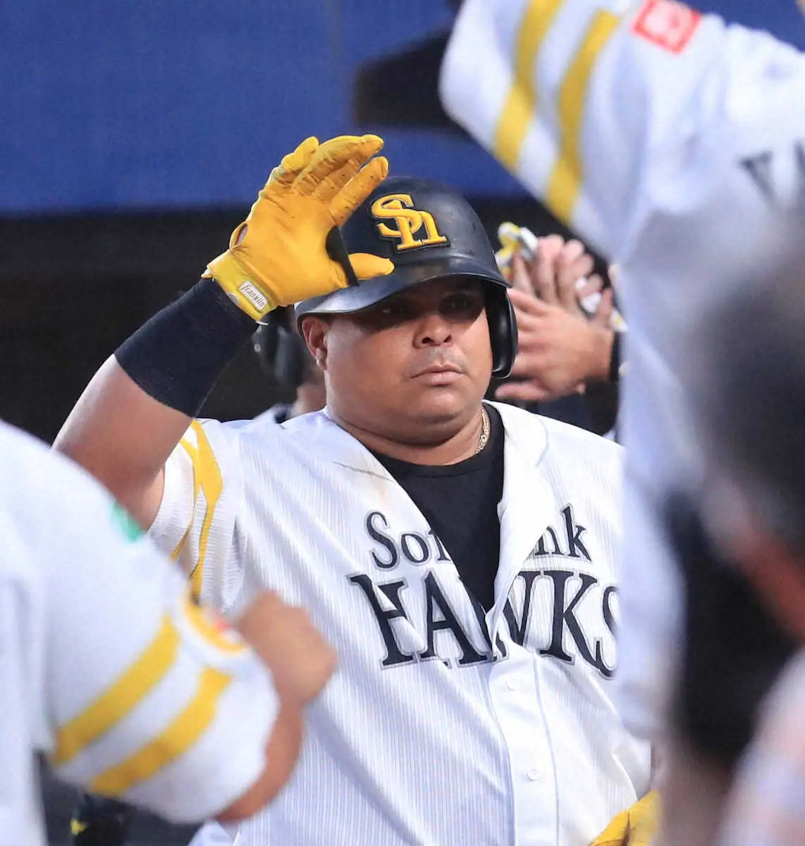 【画像・写真】ソフトB・アストゥディーヨ今季1号空砲　藤本監督ショックで取材拒否…サヨナラ負けで54年ぶり11連敗