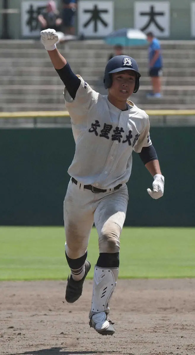 【画像・写真】文星芸大付が16年ぶり11度目の聖地切符　「やらかした」黒崎の挽回劇弾「「自分が歴史を変えた」